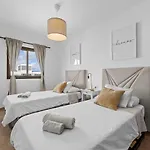 Holyhome Sunsplash Lejlighed